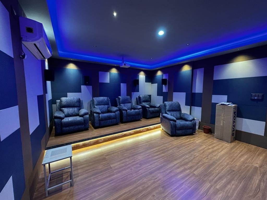 Hemanth Residency Bangalore Private Home Theatre